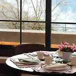Otel Astra Kastanéa